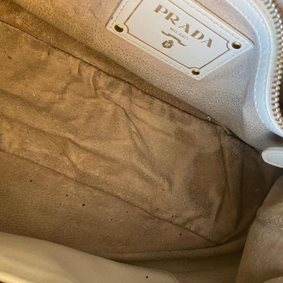 Authentic cream/white Prada shoulder bag used - Picture 14 of 16